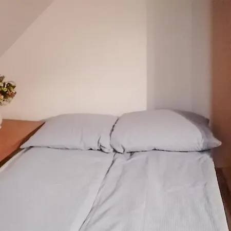 4 Bedroom Amazing In *
