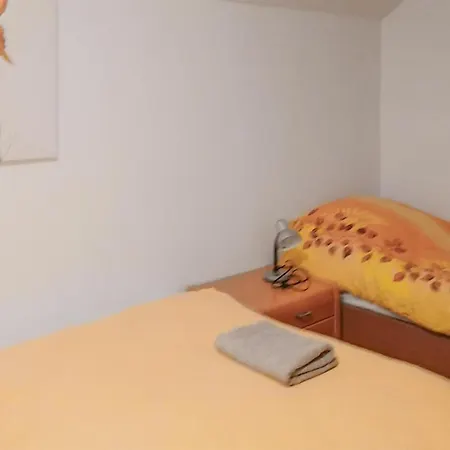 4 Bedroom Amazing In Σπίτι διακοπών *
